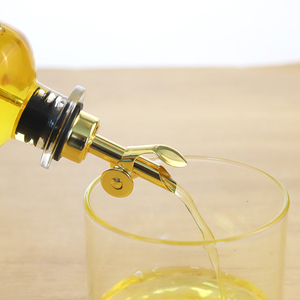 Botellas dispensadoras de aceite de oliva para cocina y botellas dispensadoras de jarabe de café con <span class=keywords><strong>volquetes</strong></span> ponderados que admiten personalización - Product Image 2