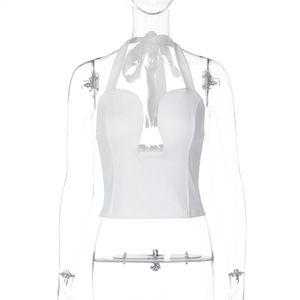 Haut court sexy à col licou et décolleté plongeant, style mode été 2026, pour <span class=keywords><strong>femme</strong></span>, coupe ajustée et moulante, type camisole - Product Image 3