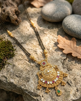 DIVYORO Mangalsutra élégant finition antique avec pendentif multi-pierres, en cuivre et laiton, bijoux fantaisie pour femme, usage quotidien