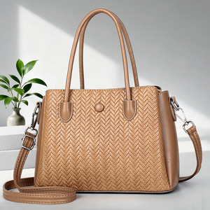 Sac de luxe en cuir PU pour femme 2025 – Sac fourre-tout décontracté de créateur haut de gamme pour femme – Sac bandoulière pour femme - Product Image 2