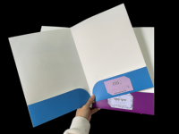 Carpeta de papel A4 personalizada con fondo blanco Carpeta de contrato impresa A4A5 Carpeta de inserción Folleto DE INFORMACIÓN Cubierta de cuero de vaca