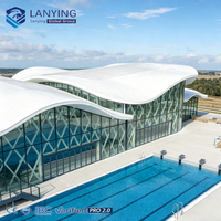 Bâtiment de piscine préfabriqué en structure métallique, natatorium, salle de sport à grande portée, conception étanche, fourniture directe usine