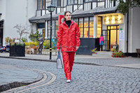 Rainfreem produit des vestes et des pantalons imperméables de haute qualité et haute sécurité pour la conduite à moto.