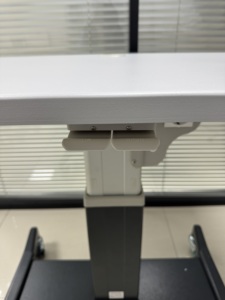 Mesa Oftalmológica Médica Óptica TB-S250 Motorizada con Altura Ajustable, la Más Vendida, Hecha en China - Product Image 3