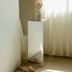 Giá đỡ trưng bày hình vuông bằng acrylic nhiều màu, có gương, kích thước lớn, dùng cho bán lẻ, giá đỡ trưng bày có gương, giá để giày, có thể tùy chỉnh - Product Image 1