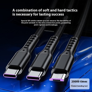 Câble de charge Type-C 3-en-1 de haute qualité 66W à charge ultra-rapide, un câble pour trois appareils, 5A, vente en gros d'usine, cadeau - Product Image 3