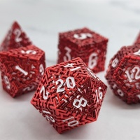 Cadeau de Noël rouge Unique labyrinthe creux donjons Dragons ensemble de dés argent métal polyédrique dnd dés pour jeux de table drôles