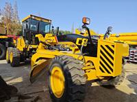 Offre Spéciale Niveleuse Routière Robuste STG190C-10S avec Structure Renforcée pour la Construction Routière et le Nivellement des Terrains
