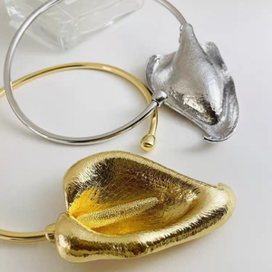 Exaggerated Metal Calla <strong>Lily</strong> Flower Collar <strong>Necklace</strong> for Women Fashion Floral Accessories Trend Party Dinner Jewelry - Product Image 5