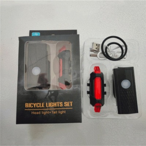 Luz LED Recargable USB para Bicicleta, 300LM, Súper Brillante, Impermeable IPX6, Batería de Iones de Litio de 800mAh, 4 Modos para Ciclismo al Aire Libre (Delantera/Trasera) - Product Image 6