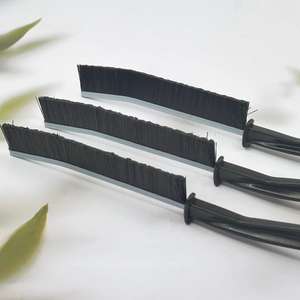 Nettoyeur de fentes de salle de bain, brosse de nettoyage pour carrelage de salle de bain et de cuisine, brosse multifonctionnelle à longue bande, brosse à poils durs, un yuan - Product Image 2