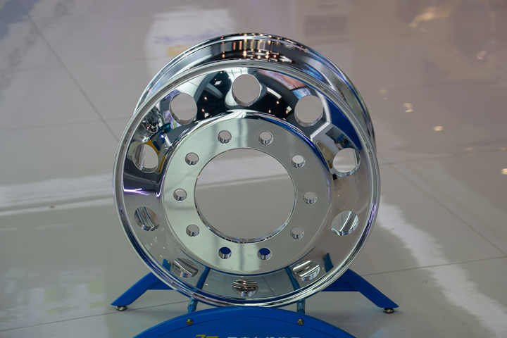 Double polished aluminum alloy rims for truck and trailer 24.5x8.25 rims