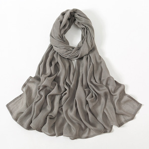 Pañuelo de Cabeza de Tela Voile 100% Poliéster, Chal Teñido y Tejido, Bufanda Suave - Product Image 6