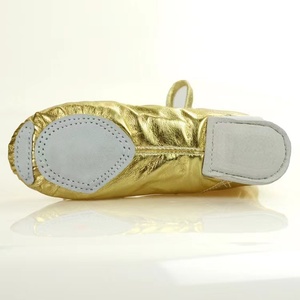 <span class=keywords><strong>Zapatos</strong></span> <span class=keywords><strong>de</strong></span> <span class=keywords><strong>Baile</strong></span> <span class=keywords><strong>de</strong></span> Jazz <span class=keywords><strong>de</strong></span> Piel Sintética Plateada, Botas <span class=keywords><strong>de</strong></span> Ballet Suaves, <span class=keywords><strong>Zapatos</strong></span> <span class=keywords><strong>de</strong></span> <span class=keywords><strong>Baile</strong></span> <span class=keywords><strong>de</strong></span> Salón Dorados para Tango, Vals, para Niñas y Mujeres - Product Image 6