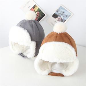 K2038 Gorro de Invierno para Niños, Gorros Cálidos para Bebés con Pompones en Forma de Anillo, Gorros de Esquí a Prueba de Viento, Juego de Gorro, Bufanda y Guantes para Niñas - Product Image 3
