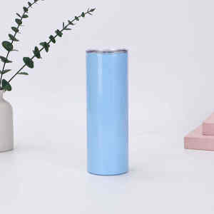 Elegante Termo Minimalista de Acero Inoxidable de Doble Pared y Aislamiento al Vacío de 20 oz, con Características Antiderrames y Herméticas para Viajes - Product Image 2