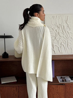Ensemble deux pièces en maille pour femme, style Old Money 2026, faible MOQ, comprenant un pull col montant en maille torsadée et un pantalon large