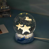 Veilleuse moderne en boule de cristal 3D avec LED à changement de couleur, design animaux marins, base en résine, à brancher, petit modèle, CRI élevé 80