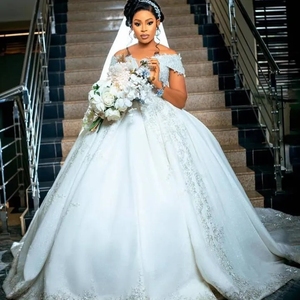 High Quality Classic Princess <b>Romantic</b> Bride Wedding <b>Dress</b> Lace-Up A-Line Floor-Length Long Sleeve Factory Price Popular Europe - Product Image 2