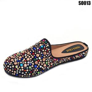 2024 estate completo diamante Color Baotou piatto Casual pantofole da donna <span class=keywords><strong>con</strong></span> <span class=keywords><strong>pietre</strong></span> scarpe da casa scarpe comode - Product Image 2