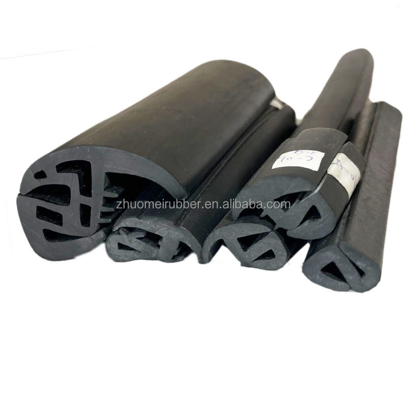 WINDSCREEN RUBBER LOCKING STRIP & GLAZING CHANNEL, PER METER G504