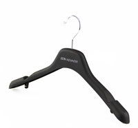 Cintres en plastique de haute qualité pour la vente en gros, personnalisables avec logo et crochet coloré, pour robes, manteaux, vestes et vêtements