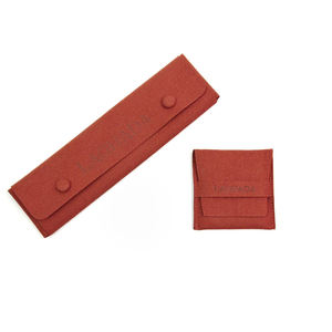 Pochette cadeau personnalisable de haute qualité en tissu satiné, velours et daim, avec logo imprimé en sérigraphie, fabriquée en Chine (Guangdong) - Product Image 5