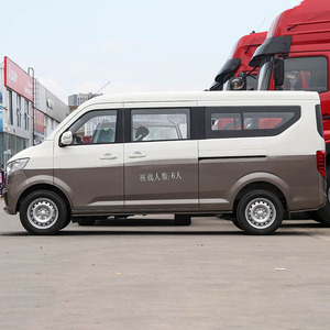 Minivan Usada en Venta 2023, Changan Kuayuexing V5, Gasolina, Neumáticos R17, Volante a la Izquierda, Caja de Cambios Automática, Asientos de Tela Turbo - Product Image 4
