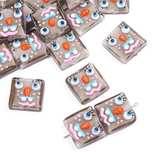 Goma de mascar pintada a mano, cuentas esmaltadas con sonrisa de 20mm, cuentas cuadradas de cristal de Murano con agujero recto para la fabricación de joyas - Product Image 5
