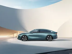 2025 coche eléctrico Changan Qiyuan Origin A07 PHEV 200km Air Pro Max rango extendido ER EV híbrido Rang 515Km vehículos de nueva energía - Product Image 2