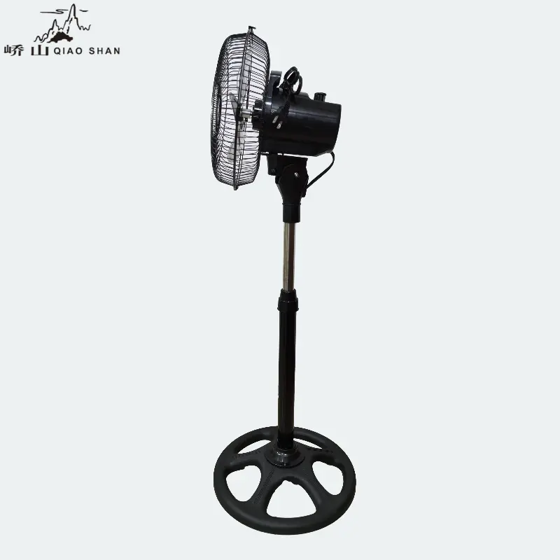 El proveedor dorado también fabrica un ventilador de pie de 10 pulgadas con 3 aspas y soporte oscilante de 90 grados