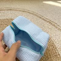 Modische Gestreifte Seersucker Kosmetiktasche mit Reißverschluss Leichte Reise-Bubble-Gaze Make-up-Tasche
