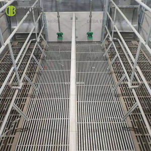 Plancher grillagé triangulaire en acier galvanisé à chaud pour porcherie, anti-corrosion, anti-morsure, pour cage de mise bas - Product Image 3