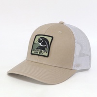 Topi Trucker 6 Panel Berbahan Katun dengan Jaring di Bagian Belakang, Model Lengkung, Logo Bordir Kustom, Cocok untuk Berburu dan Aktivitas Luar Ruangan, Grosir, Laris Manis
