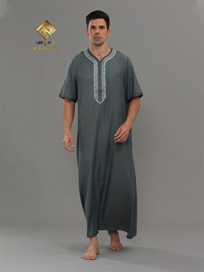 เสื้อคลุมสำหรับละหมาดผู้ชาย Al Haramain ผ้าโพลีเอสเตอร์ผสมวิสโคส แขนสั้น ลายชนเผ่า เรียบร้อย ยาวคลุมเท้า ทรงปกติ สง่างาม - Product Image 1