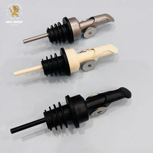 Boquillas Vertedoras de Licor de Acero Inoxidable, Dispensador Automático con Tapa Abatible para Líquidos, Aceite, Vino - Product Image 3