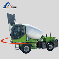 Camion malaxeur à béton YIRUI JBC-55, capacité 1,2-4,0 m³, 4x4, moteur diesel, auto-chargeur, rotation à 270 degrés, haute mobilité pour travaux routiers