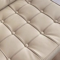 Fauteuil Barcelona : Fauteuil lounge individuel pour salon, design minimaliste en cuir ou en tissu, avec accoudoirs en métal