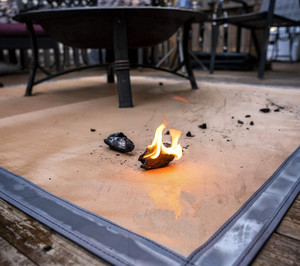 Tappetino Grill di sicurezza per Patio sul prato o campeggio protegge dalle braci scoppiettanti - Product Image 4