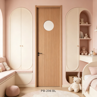 Porte de chambre moderne en MDF insonorisée, design personnalisable, surface finie pour usage intérieur dans les villas et salles de bain