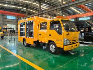 <span class=keywords><strong>Camion</strong></span> de sauvetage incendie Isuzu Euro 5 à double cabine pour interventions d'urgence urbaines - Product Image 1