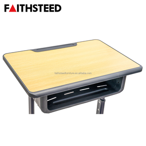 Set Scrivania e Sedia Ergonomica per Scuola, <span class=keywords><strong>Altezza</strong></span> <span class=keywords><strong>Regolabile</strong></span>, Telaio <span class=keywords><strong>in</strong></span> Metallo Resistente, Tavolo da Studio per Aula - Product Image 6