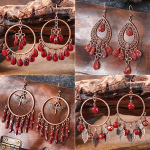 Pendientes de Moda Estilo Bohemia con Borlas Rojas, Chapados en Bronce Antiguo, de Aleación, para Fiesta, Joyería para Mujer - Product Image 1