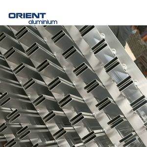 Nouveau design de <span class=keywords><strong>lame</strong></span> architecturale néo-zélandaise en aluminium 3d clôture horizontale <span class=keywords><strong>composite</strong></span> bon marché clôture murale - Product Image 6