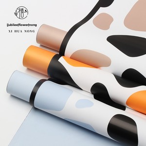 Papier d'emballage floral imprimé motif girafe <span class=keywords><strong>jungle</strong></span> Jubilee, en plastique OPP imperméable, pour boutique de cadeaux, matériaux floraux, modèle CJL - Product Image 3