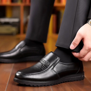 Mocasines de cuero genuino para hombre, con punta redonda, sin cordones, para negocios, para todas las estaciones, con suela de goma. - Product Image 4
