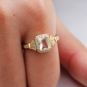 Anello Quadrato Elegante da Donna, Stile Proposta di Matrimonio, Regalo Romantico, Accessorio per Dito - Product Image 3