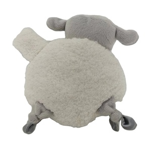 Production en gros sur mesure de jouets en peluche pour bébés, en forme de <span class=keywords><strong>mouton</strong></span> ou d'agneau, rembourrés en polyester et coton PP, pour les enfants de 2 à 4 ans - Product Image 2