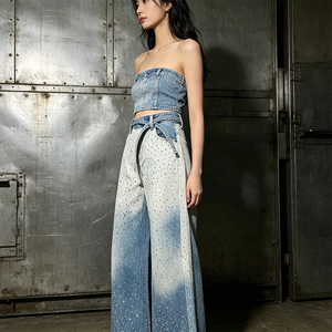 Fabricante <span class=keywords><strong>de</strong></span> Jeans <span class=keywords><strong>de</strong></span> Mujer <span class=keywords><strong>de</strong></span> Pierna Ancha con Diseño Personalizado, Pantalones Vaqueros Rectos Estilo Boyfriend con Lavado Degradado y Adornos <span class=keywords><strong>de</strong></span> Pedrería, ODM - Product Image 3