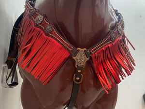 Collier de poitrine à franges en cuir de vache véritable de qualité supérieure fait à la main avec Conchos cheval tack mode occidentale - Product Image 3